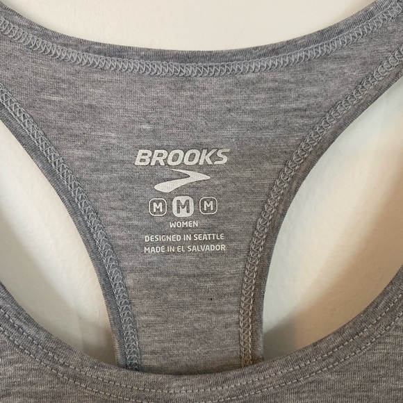 “Run Happy” Brooks Tank - Picture 4 of 5